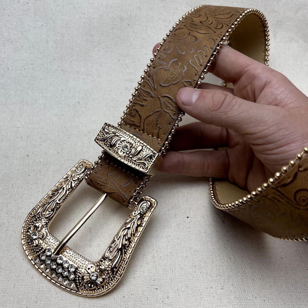 vintage style brown and gold american western design belt